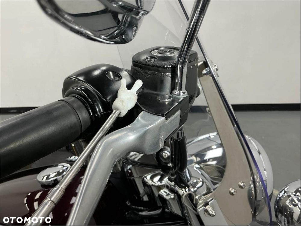 Harley-Davidson Touring Road King - 20
