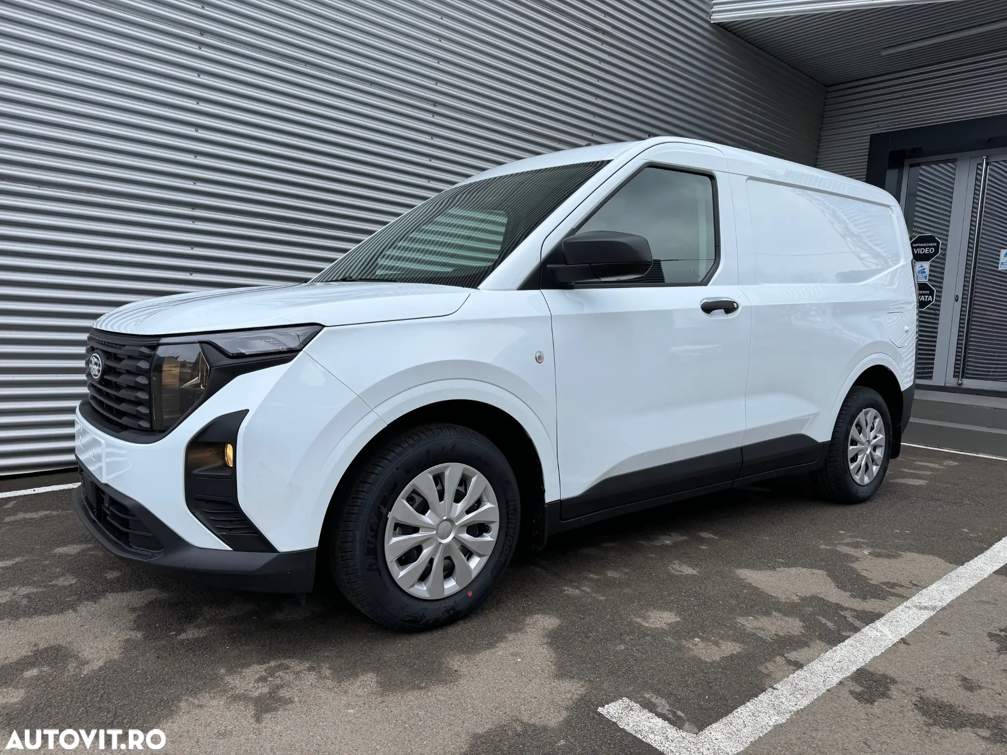 Ford Courier - 4