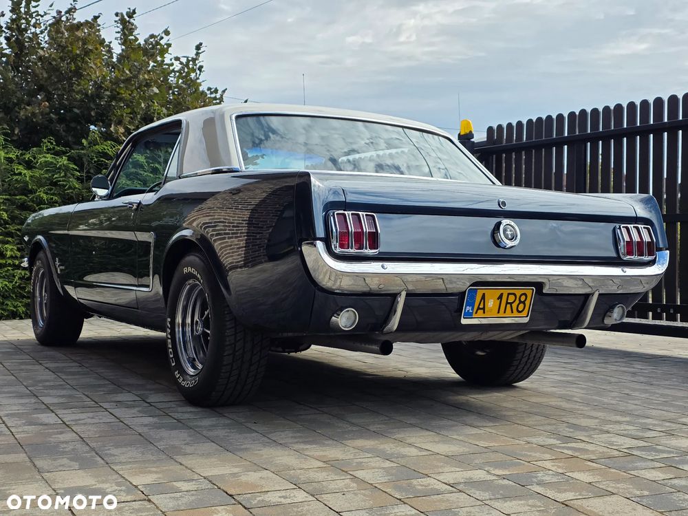 Ford Mustang - 3