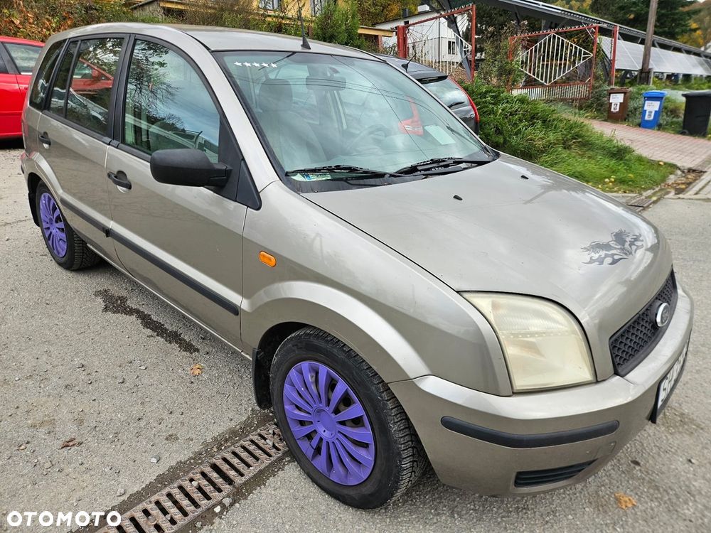 Ford Fusion - 1