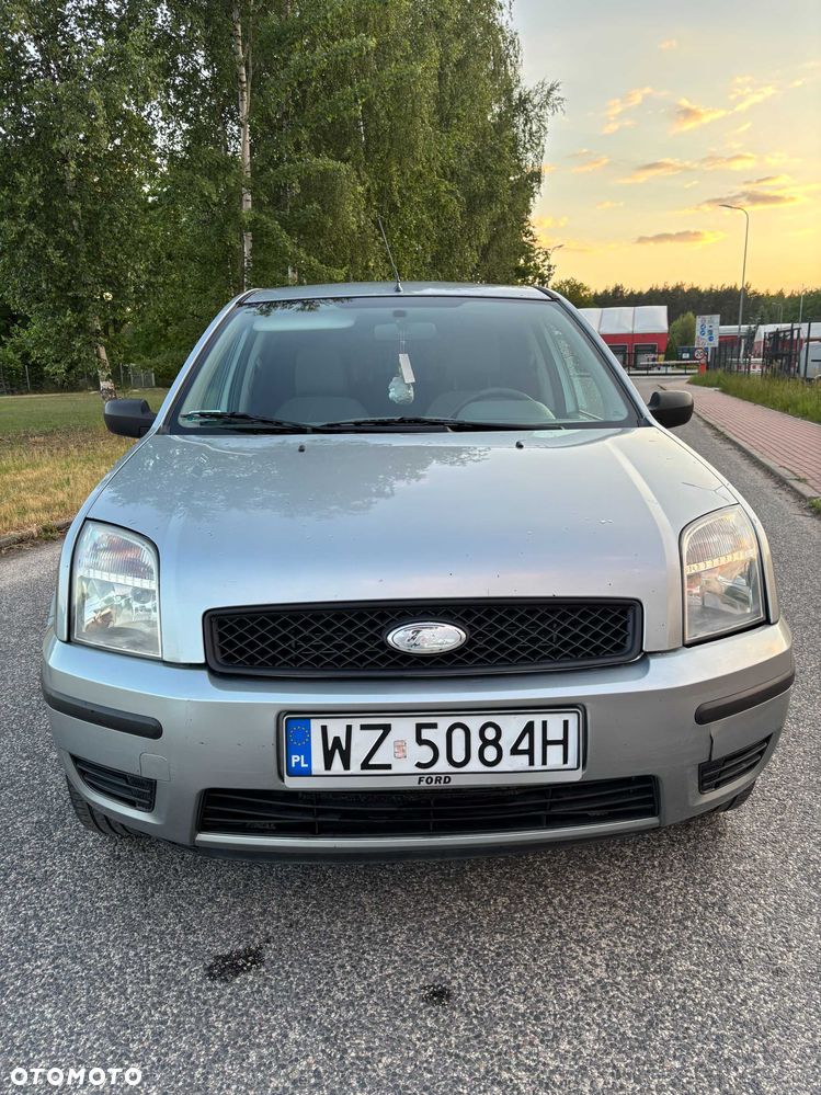 Ford Inny - 5