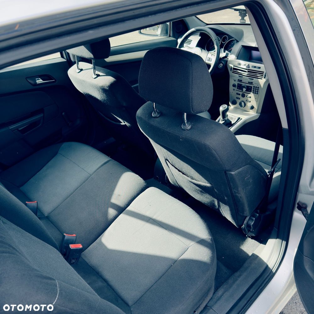 Opel Astra 1.9 CDTI - 10