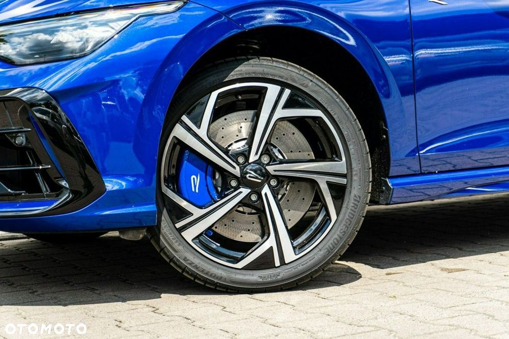 Volkswagen Golf - 12