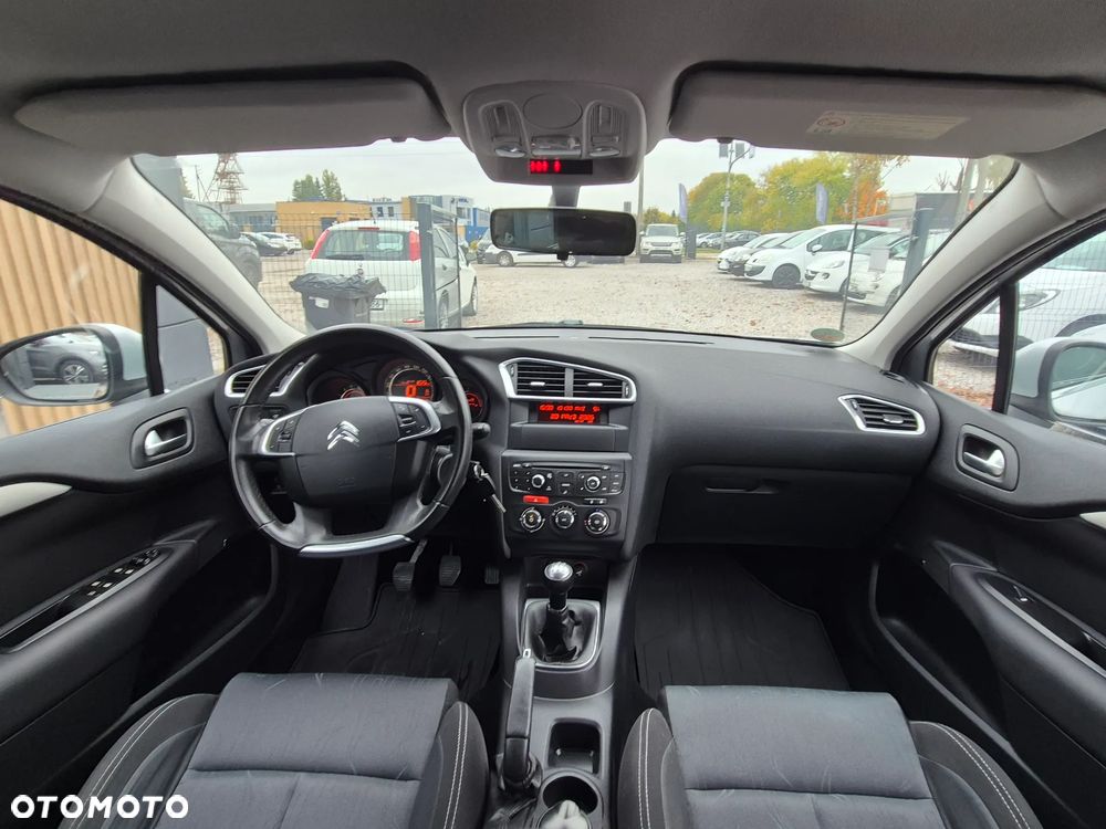Citroën C4 VTi 120 Attraction - 32