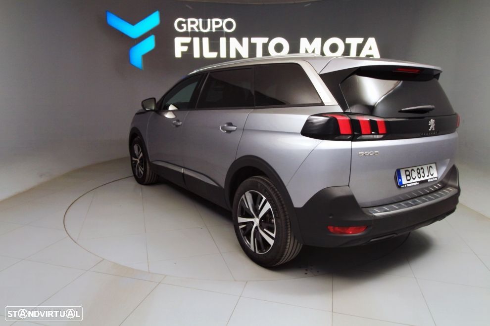 Peugeot 5008 1.2 PureTech Allure Pack - 4