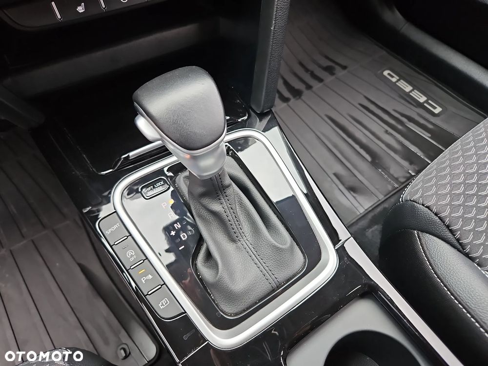 Kia Ceed 1.5 T-GDI Tribute DCT - 15