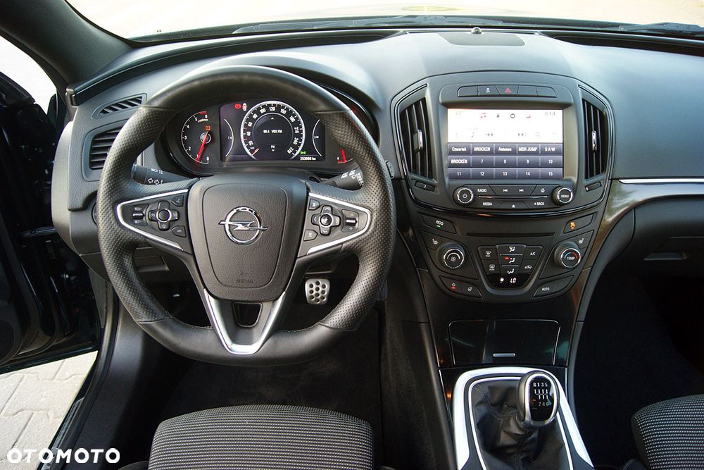 Opel Insignia 2.0 CDTI Cosmo S&S - 27