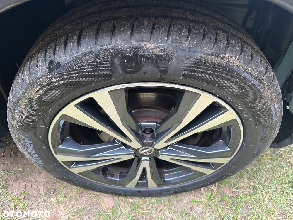 Nissan Qashqai 1.2 DIG-T Xtronic 360 - 33