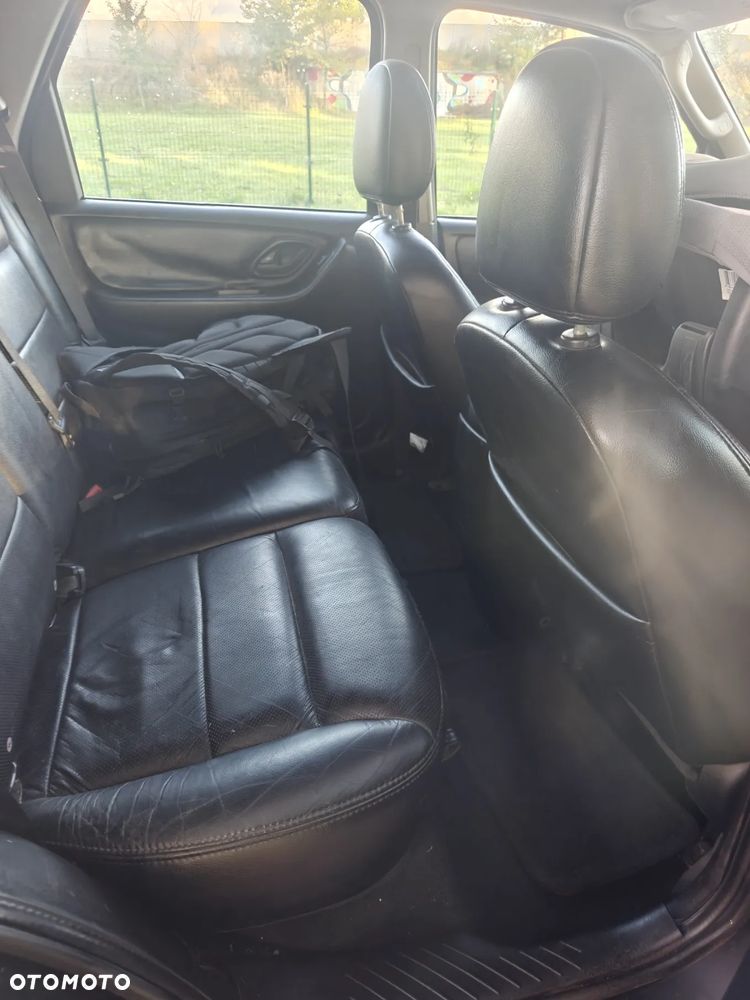Ford Maverick 3.0 V6 Limited - 13