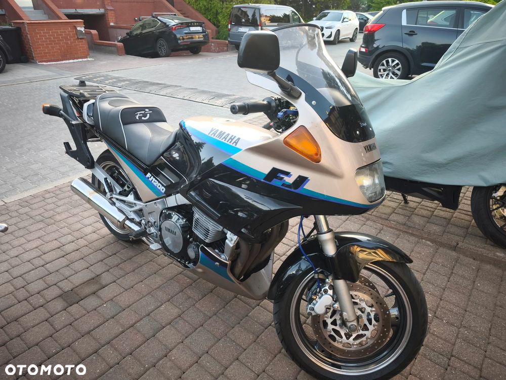 Yamaha FJ - 4