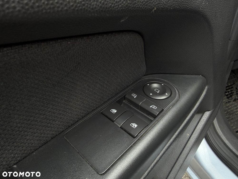 Opel Astra - 18