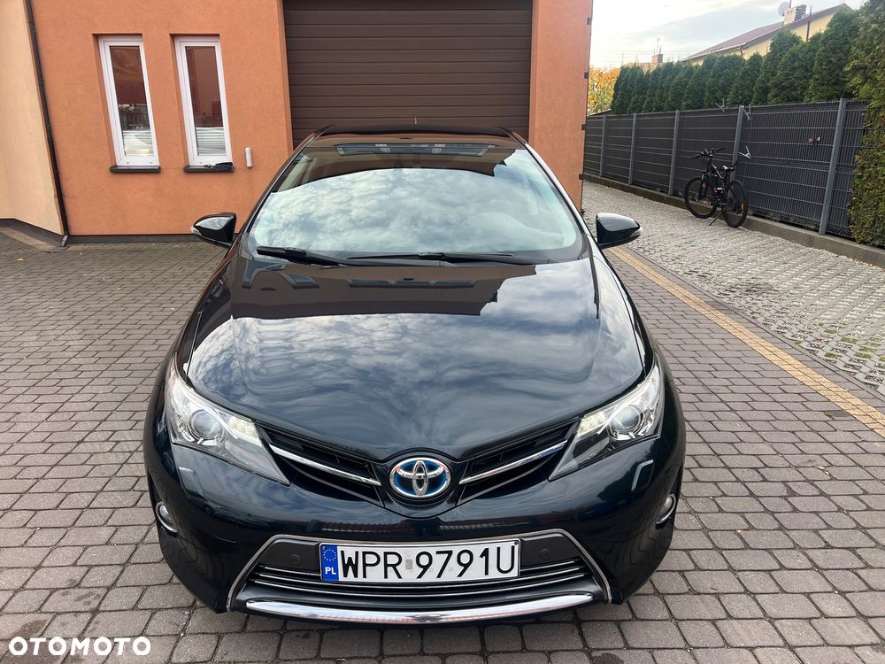 Toyota Auris 1.8 HSD Luna - 1