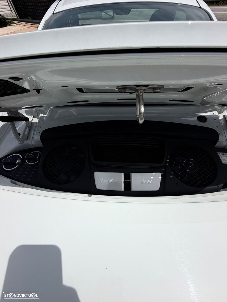 Porsche 911 (991) Turbo PDK - 13