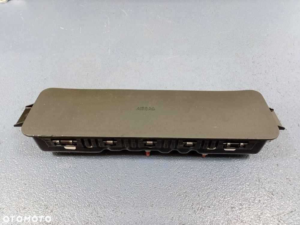 BMW X5 G05 DESKA KONSOLA PODUSZKI PASY HUD EU - 8