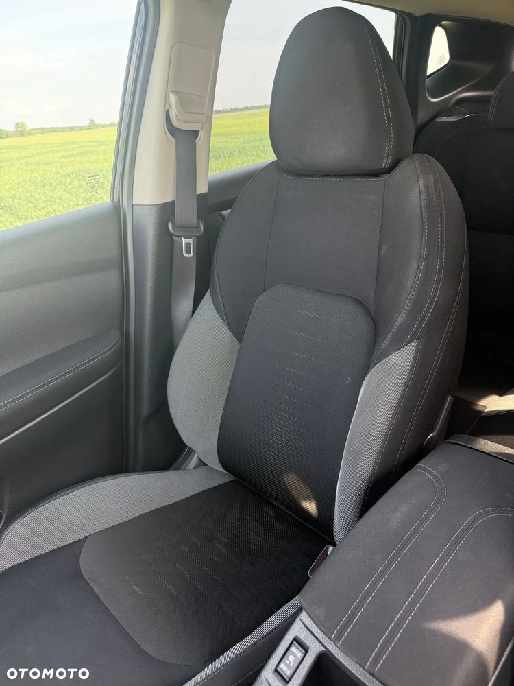 Nissan Qashqai 1.2 DIG-T N-Connecta Xtronic - 18
