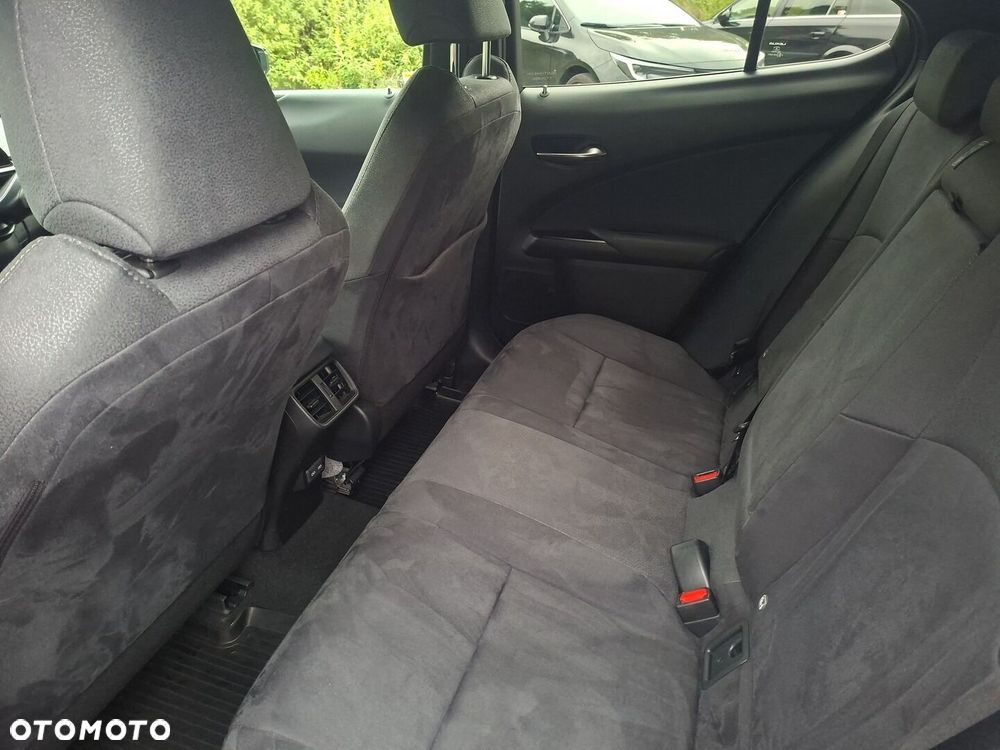 Lexus UX 250h GPF Business 2WD - 12