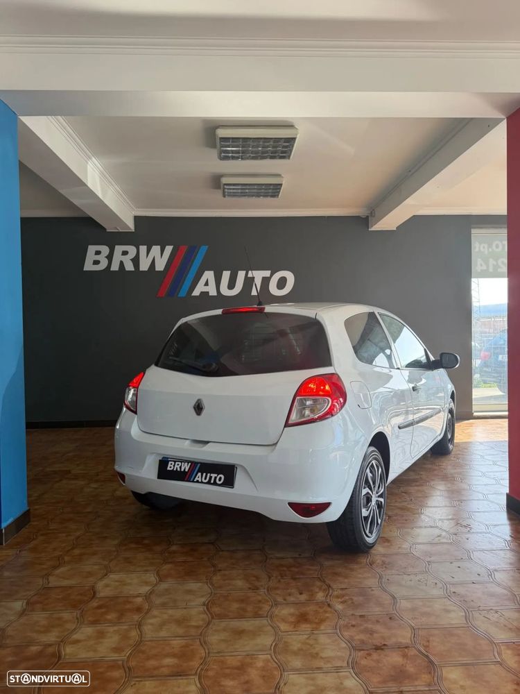Renault Clio 1.5 dCi Privilège - 7