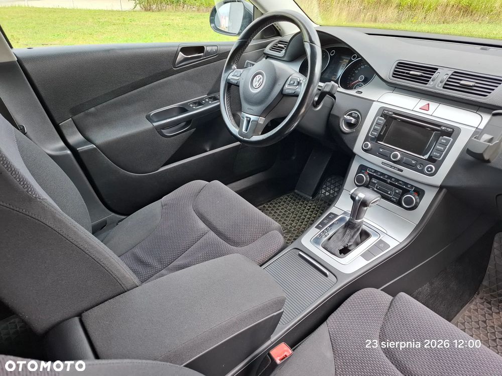 Volkswagen Passat 2.0 TDI Comfortline Optimum DSG - 2