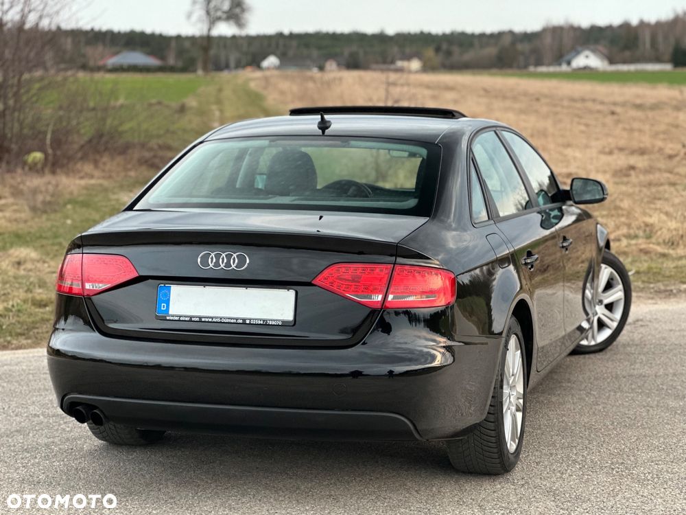 Audi A4 Limousine - 14