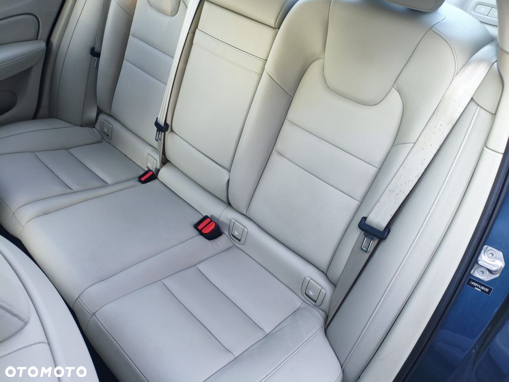 Volvo S60 T5 Geartronic Momentum - 17