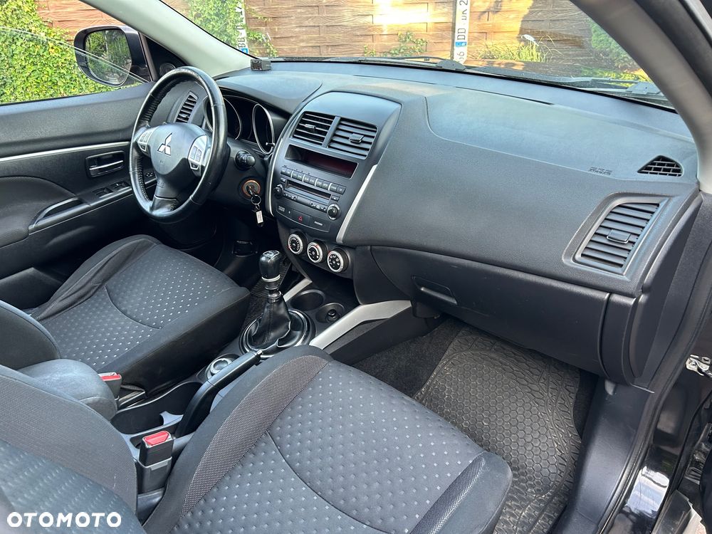 Mitsubishi ASX - 25