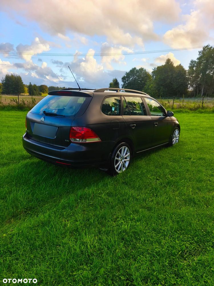 Volkswagen Golf 1.9 TDI Comfortline DSG - 4