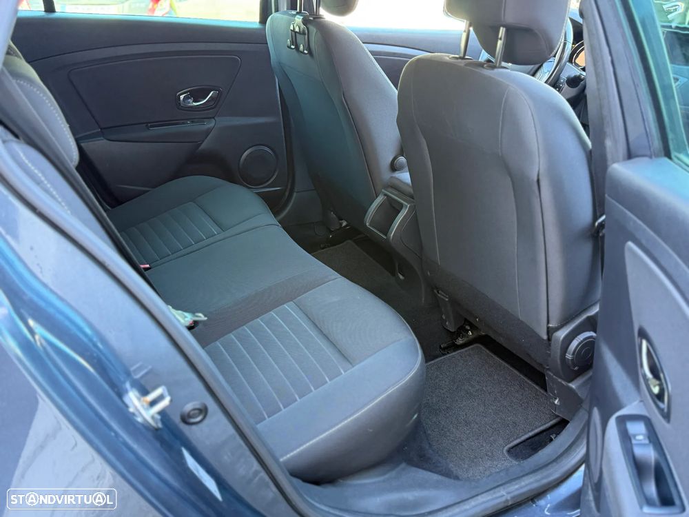 Renault Mégane Sport Tourer 1.5 dCi Limited - 8