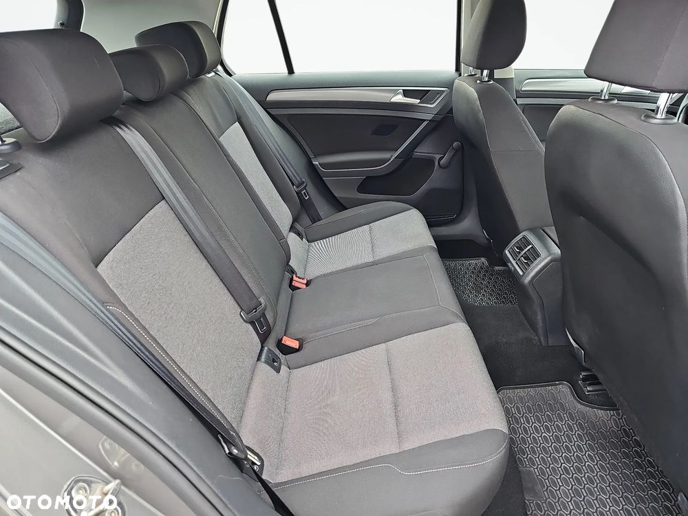 Volkswagen Golf 1.2 TSI BMT Trendline EU6 - 19