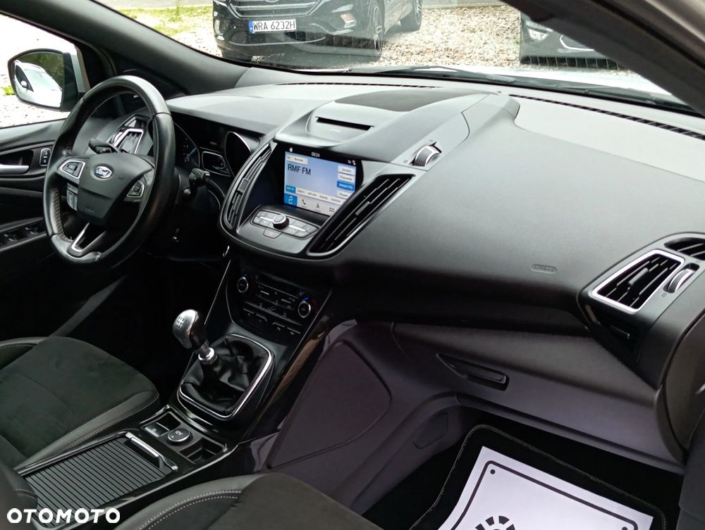 Ford Kuga 2.0 TDCi 4x4 ST-Line - 22