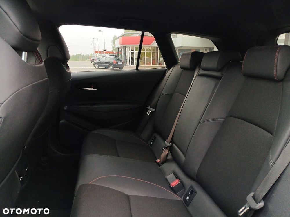 Toyota Corolla 2.0 Hybrid GR Sport Dynamic - 14