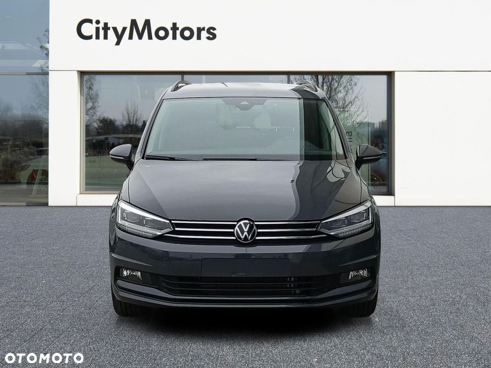 Volkswagen Touran - 10