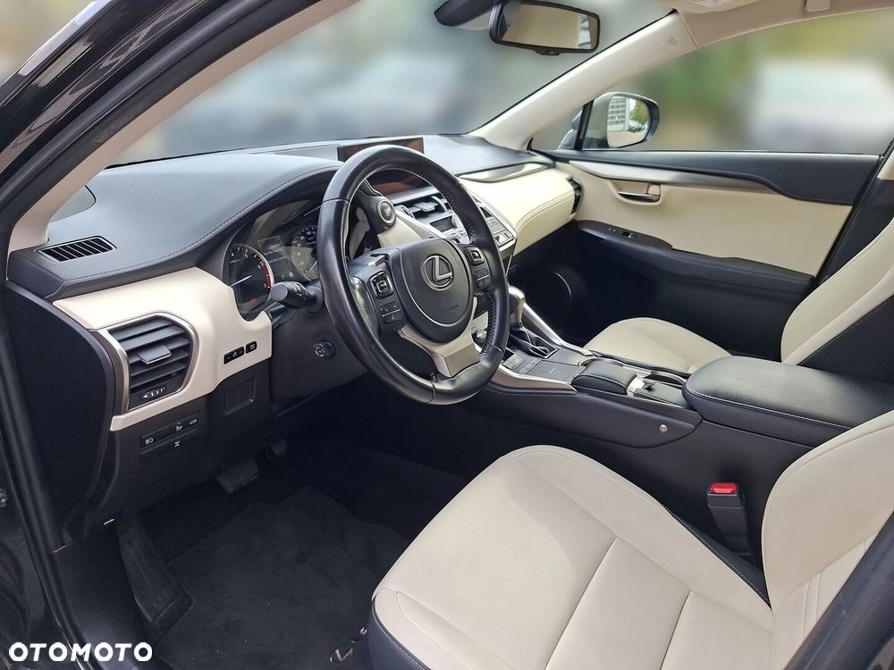 Lexus NX 300 F Impression AWD - 9