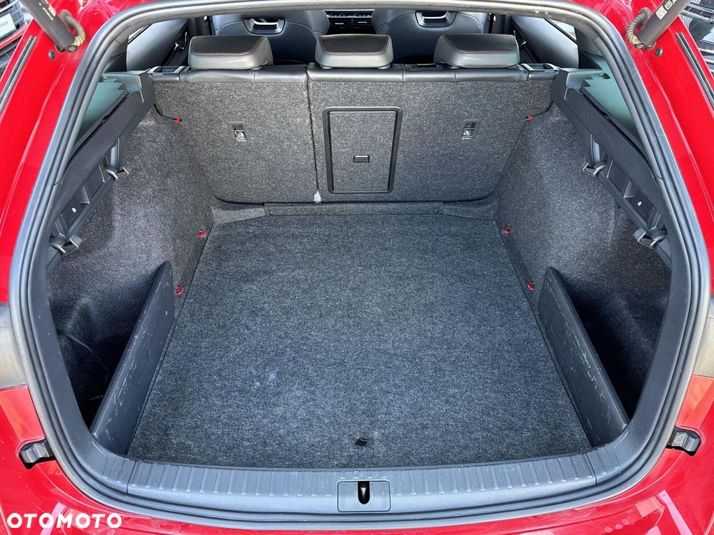 Skoda Octavia 2.0 TDI 4x4 RS DSG - 38