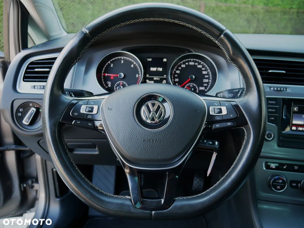 Volkswagen Golf 1.6 TDI BlueMotion Technology Lounge - 28