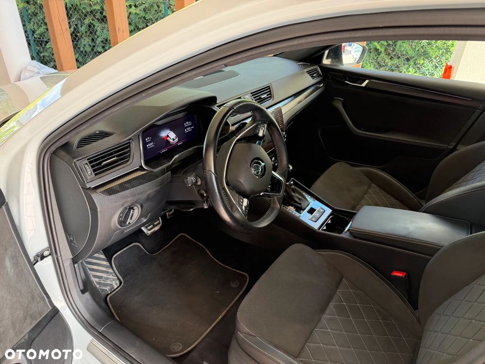 Skoda Superb 2.0 TSI Sportline DSG - 6
