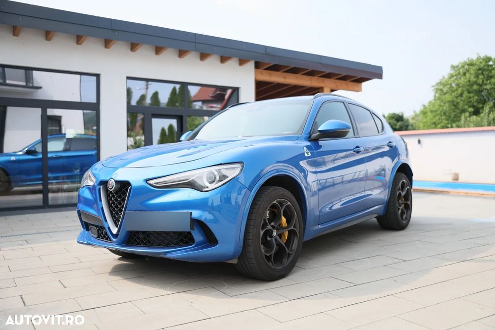 Alfa Romeo Stelvio V6 2.9 Bi-Turbo AT8-Q4 Quadrifoglio - 1