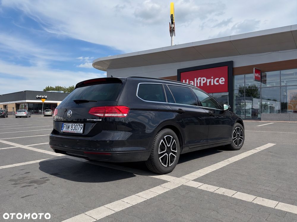 Volkswagen Passat 2.0 TDI (BlueMotion Technology) DSG Comfortline - 11