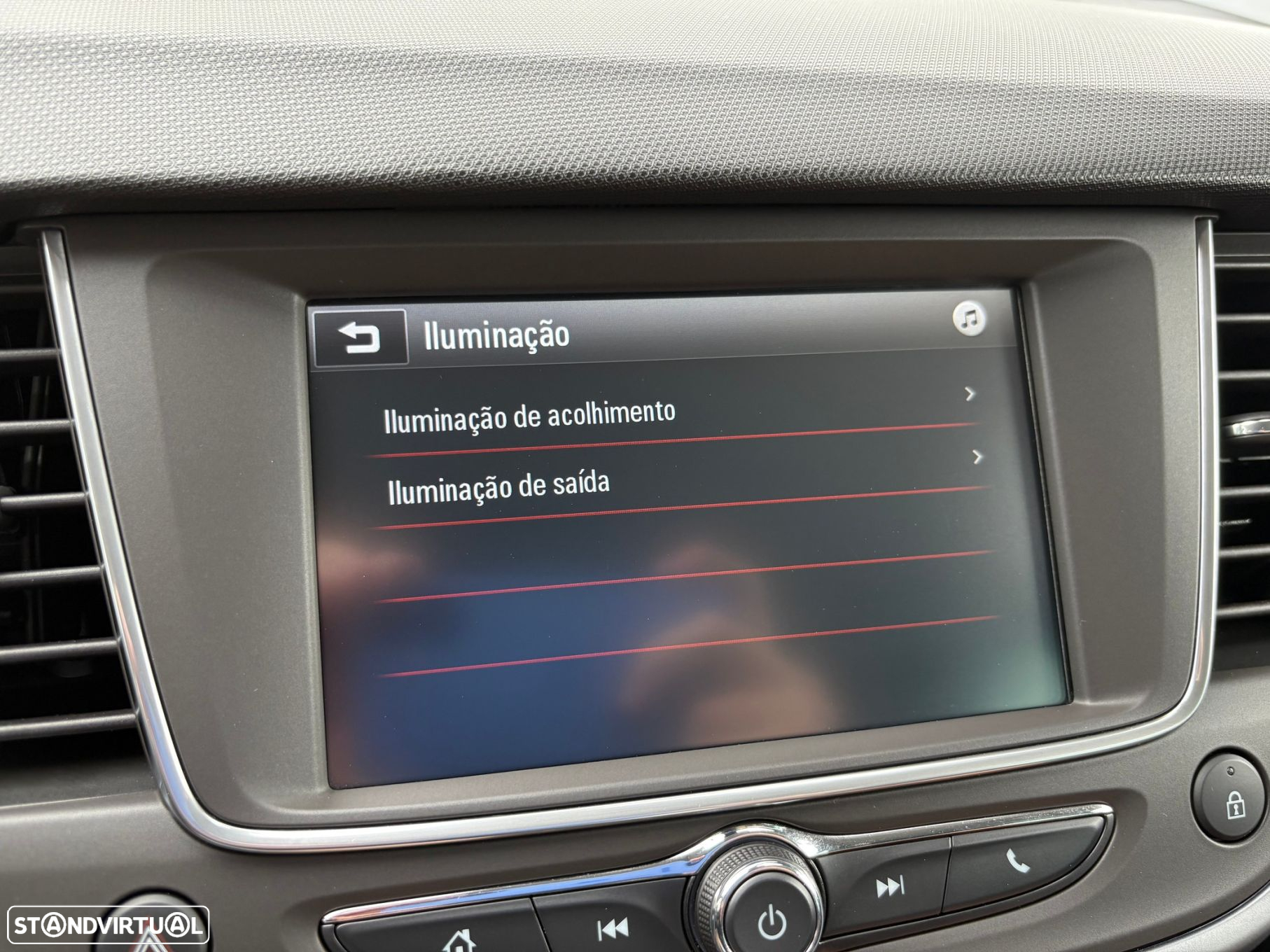 Opel Crossland X 1.2 Innovation - 28