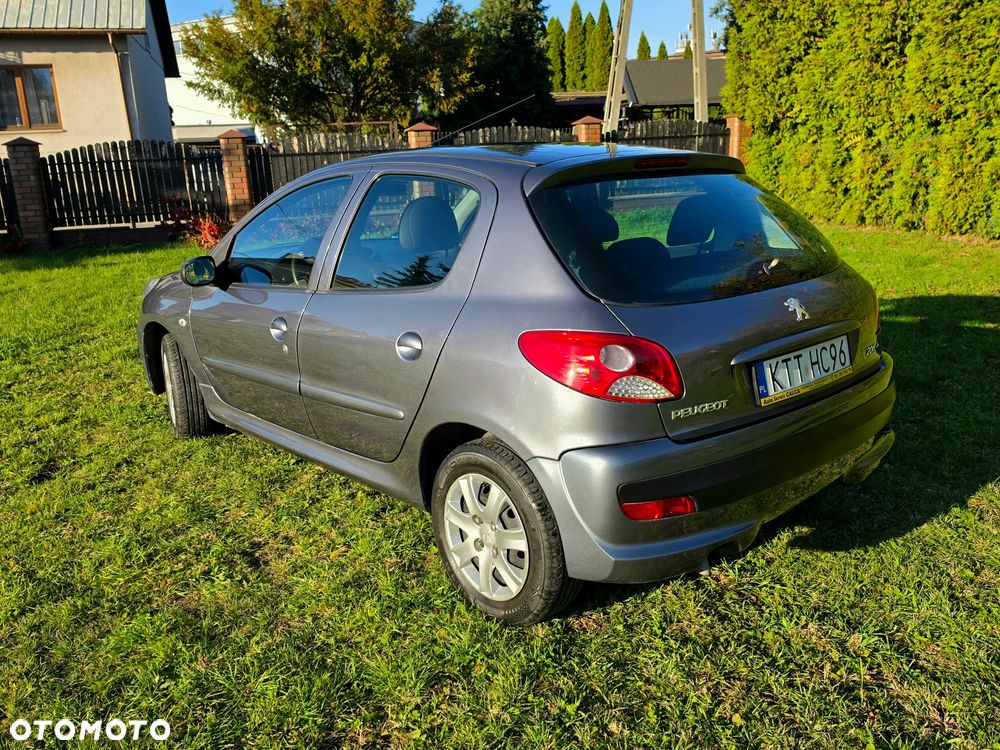 Peugeot 206 plus 1.1 Presence - 4