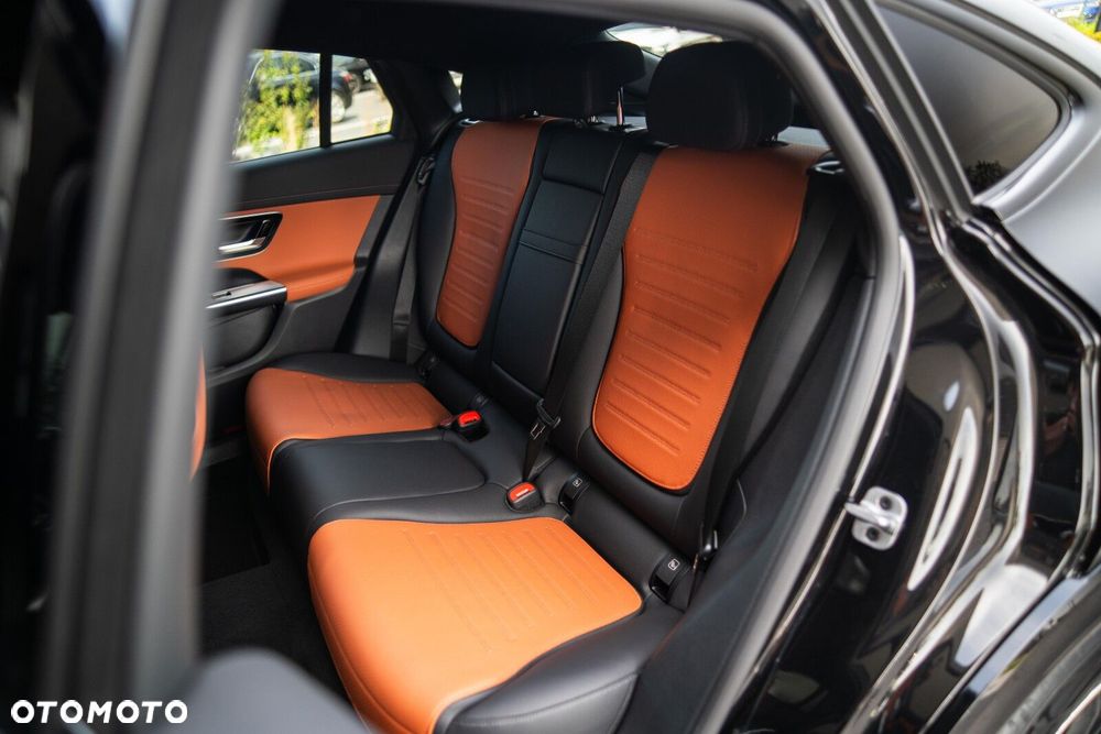 Mercedes-Benz GLC - 22