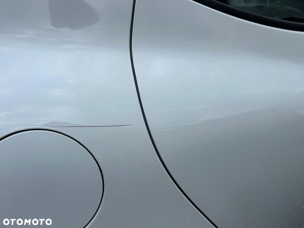 Renault Clio - 8