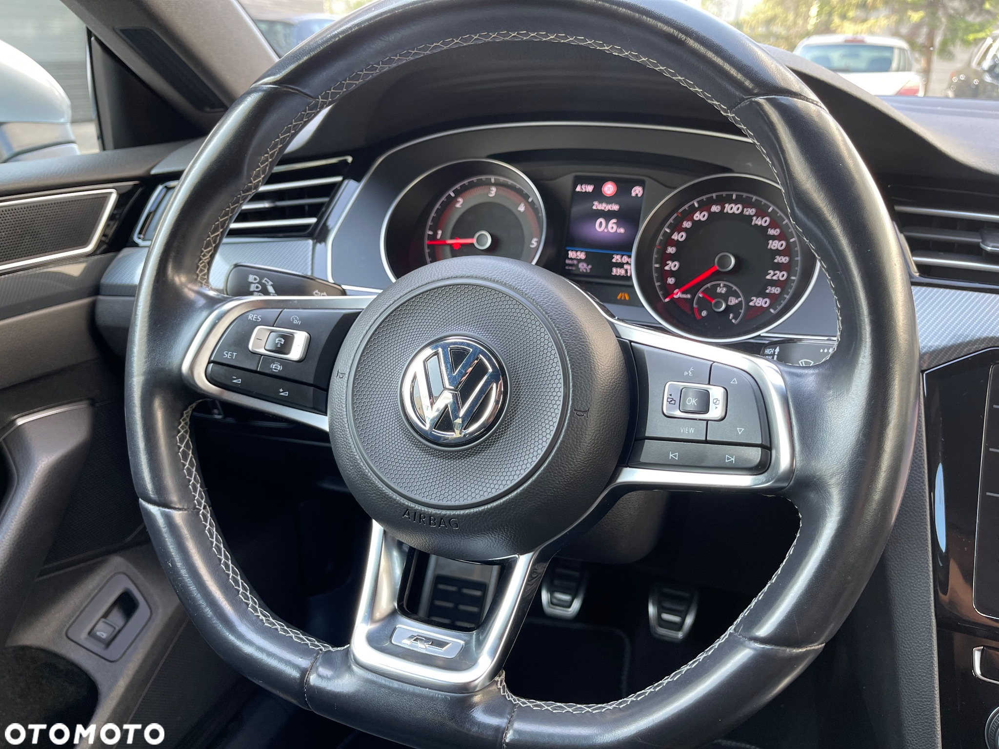 Volkswagen Arteon 2.0 TDI SCR Essence - 32