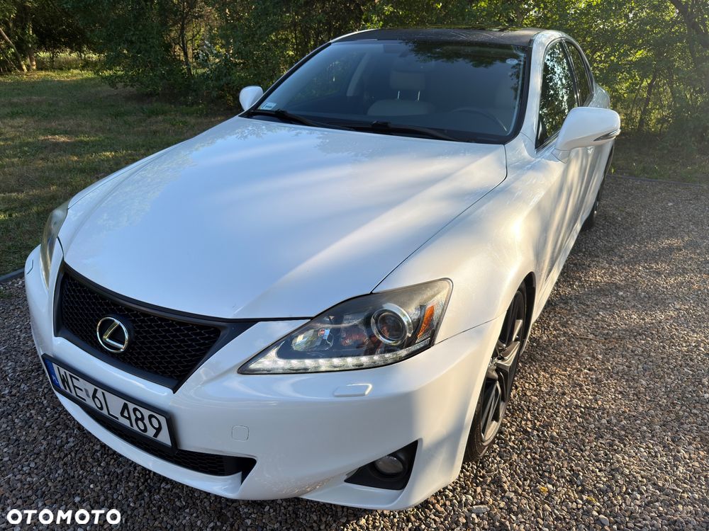 Lexus IS - 11