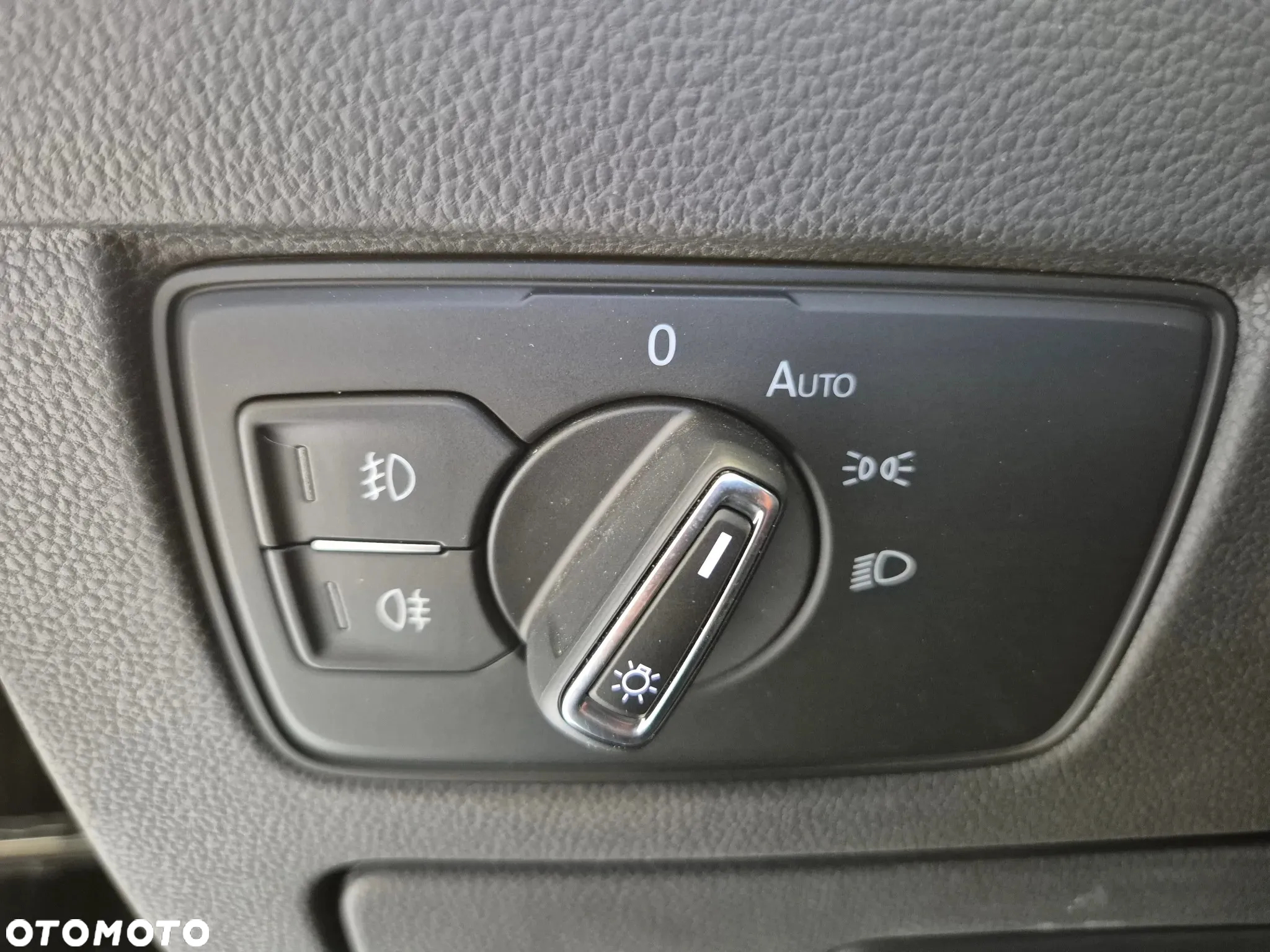 Volkswagen Passat 2.0 TSI Business DSG - 23