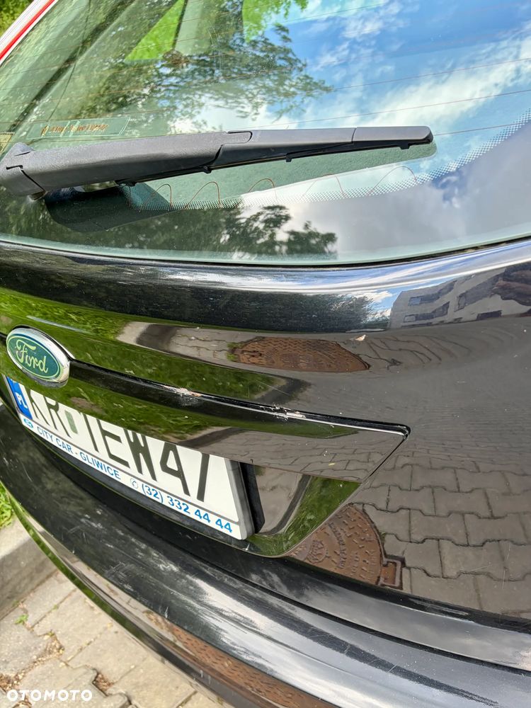 Ford Focus 1.6 Ambiente - 17