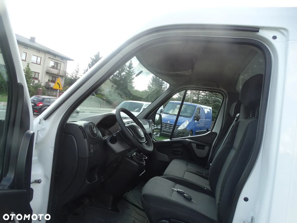 Renault Master - 24