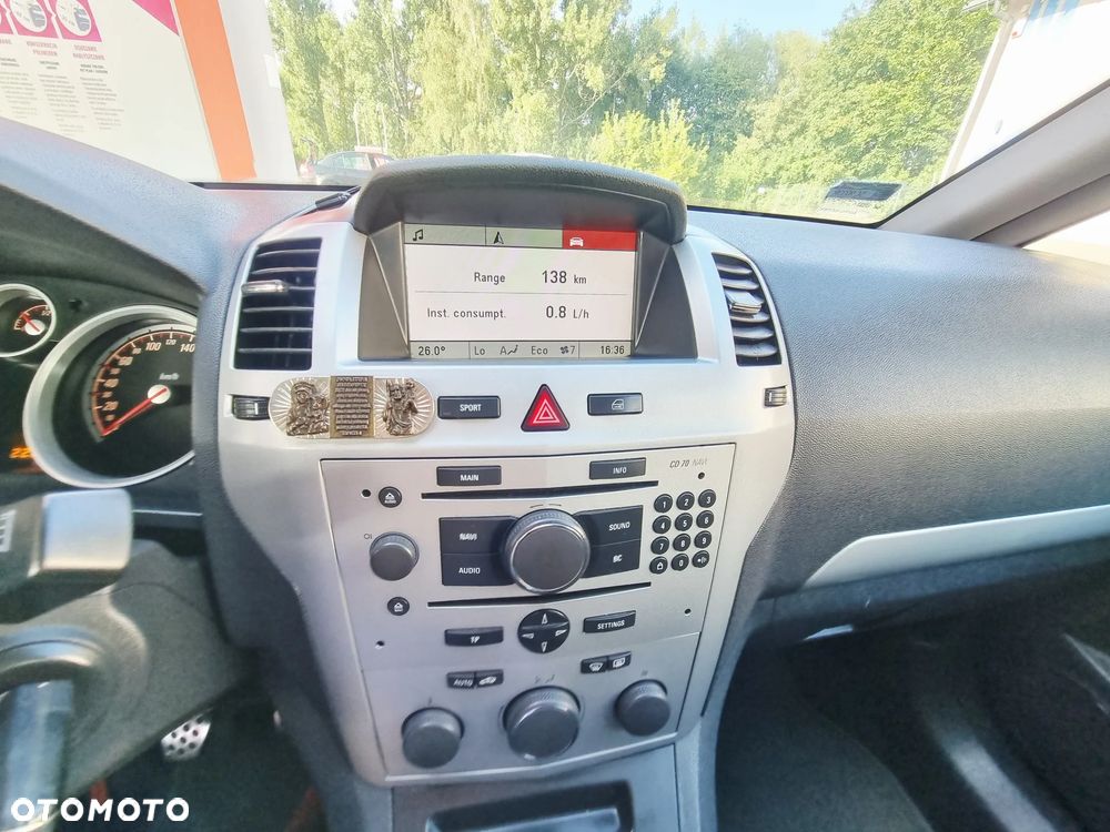 Opel Zafira 1.8 Cosmo - 36