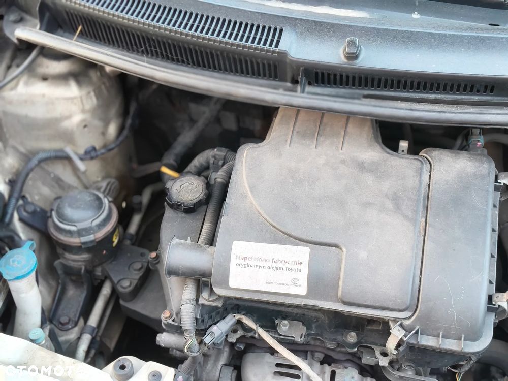 Toyota Yaris 1.0 Terra EU5 - 11
