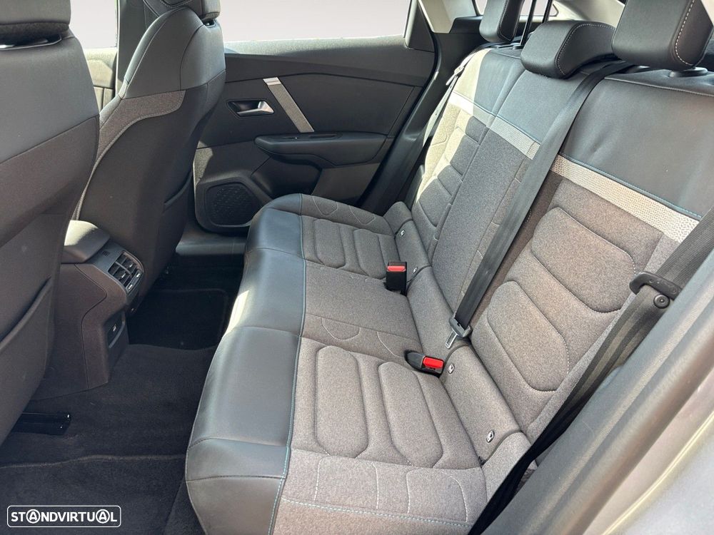 Citroën C4 1.2 PureTech Plus - 13