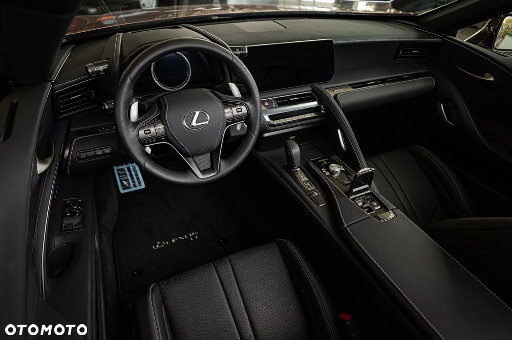 Lexus LC 500 Superturismo - 17